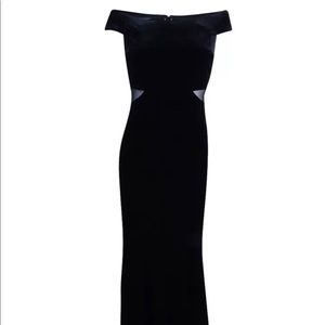 Velvet Off Shoulder Evening Gown (4, Black)